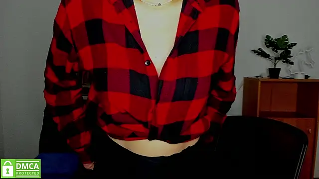 annakillianox online show from October 31, 6:26 am