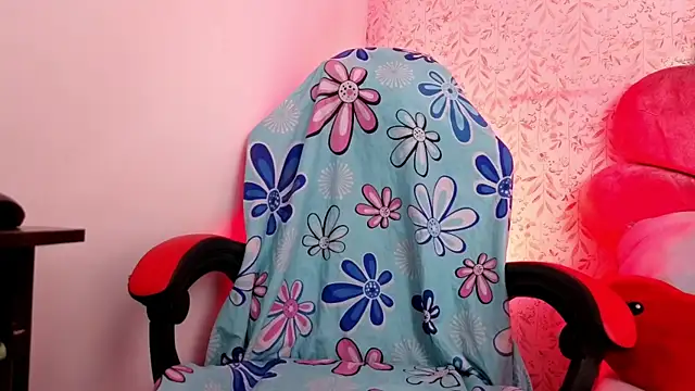 luly pink online show from July 22, 4:13 am