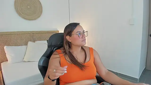zoe danae  online show from July 28, 12:23 pm