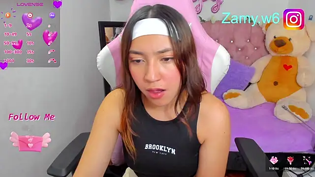 Snapshot of Karla__cute chatting on September 15, 6:11 am Karla cute online show from September 15, 6:11 am