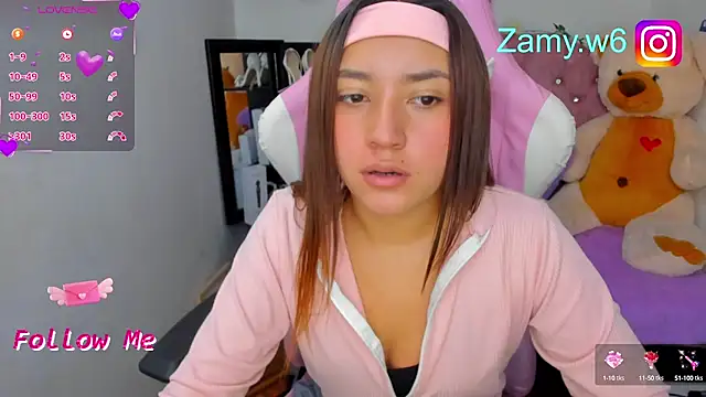 Snapshot of Karla__cute chatting on September 13, 9:12 pm Karla cute online show from September 13, 9:12 pm