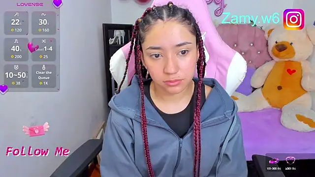 Snapshot of Karla__cute chatting on October 4, 5:57 am Karla cute online show from October 4, 5:57 am