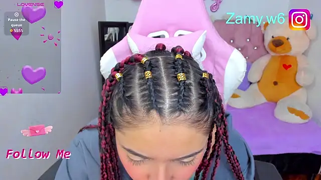 Snapshot of Karla__cute chatting on October 1, 5:34 am Karla cute online show from October 1, 5:34 am