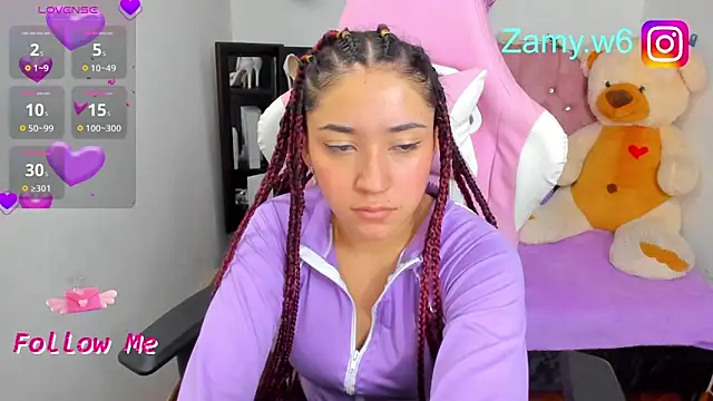 Snapshot of Karla__cute chatting on October 2, 5:45 am Karla cute online show from October 2, 5:45 am
