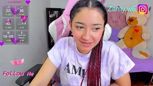 Snapshot of Karla__cute chatting on October 9, 5:33 am Karla cute online show from October 9, 5:33 am