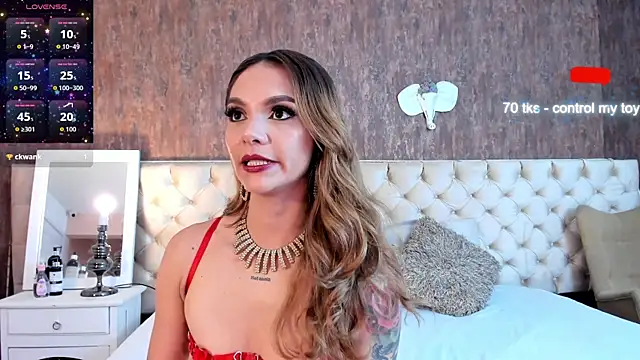 MeganLorensx online show from June 17, 9:38 pm