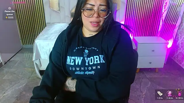 martinna tay online show from June 14, 3:08 am