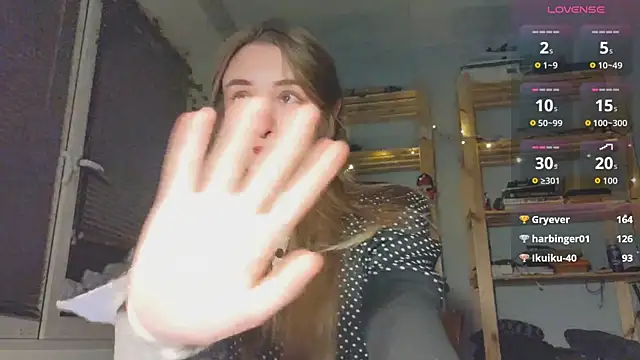 monlight  dana online show from December 13, 7:53 pm