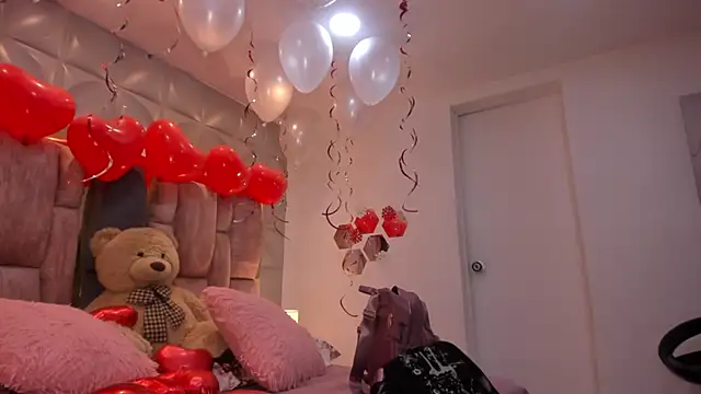 Charlotte Ice1 online show from February 18, 4:28 pm