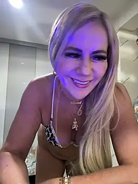 LARIANA RIVERA23 online show from April 29, 4:05 am