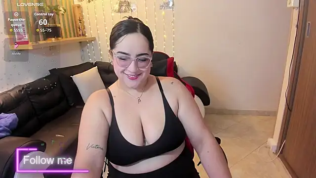 Sofiia davis23 online show from April 30, 1:27 pm