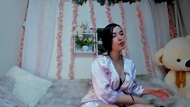 Idara and Edahi01 online show from November 9, 10:16 pm