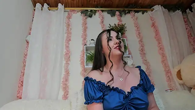 Idara and Edahi01 online show from December 15, 9:42 pm