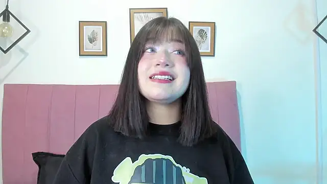 GENNESIS LOVE online show from November 19, 3:50 am