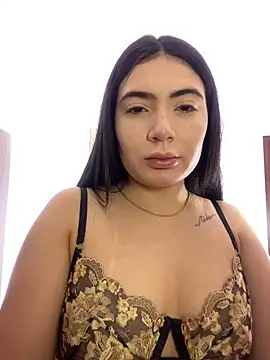 Mia 222 online show from April 29, 11:24 am
