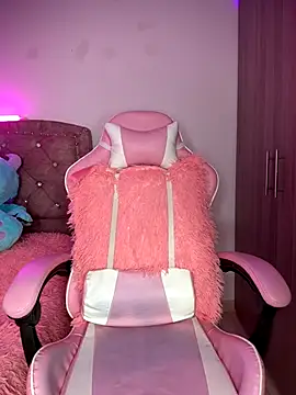 Yovng   Lau online show from November 6, 3:56 am