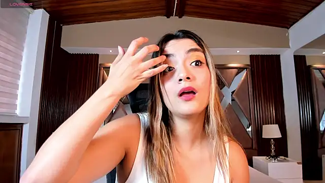 IsabellaaJoness online show from April 29, 11:46 am