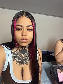 aliensexy online show from June 19, 2:05 am