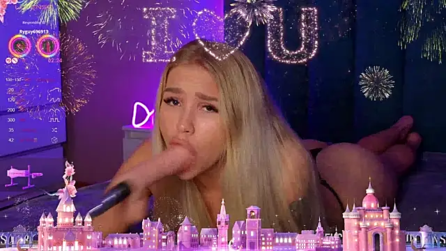 DreamPussyy online show from September 21, 5:28 am