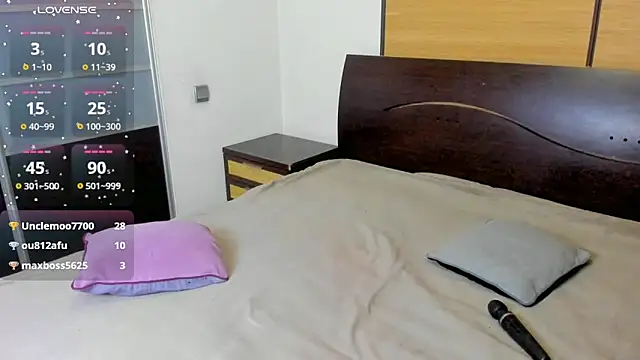 habibi moon online show from December 21, 4:28 am