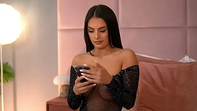 AlmaLuv online show from February 19, 4:45 am