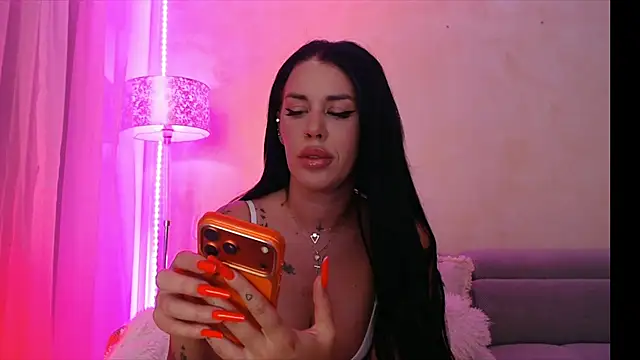 LaylaCruzRose online show from July 1, 6:24 am