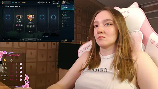 MoonlishSiren online show from October 19, 8:55 pm