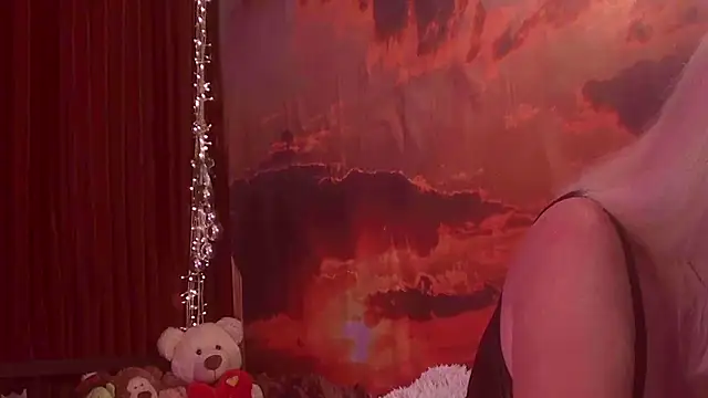 MoniCutex online show from June 18, 1:29 am