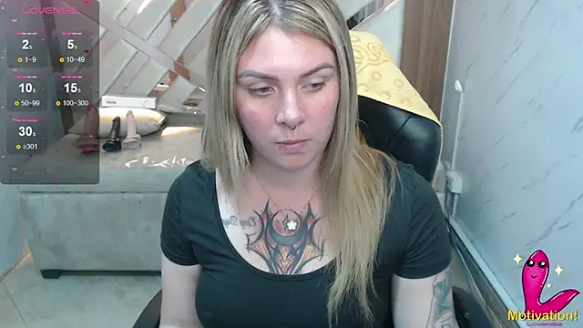 Paula b  online show from June 3, 2:33 pm