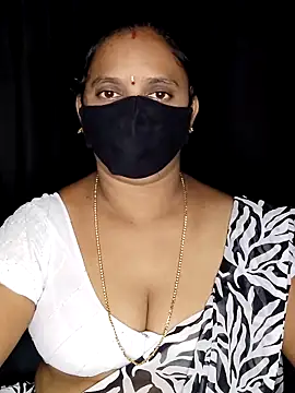 vintage-vibs online show from November 4, 3:33 am