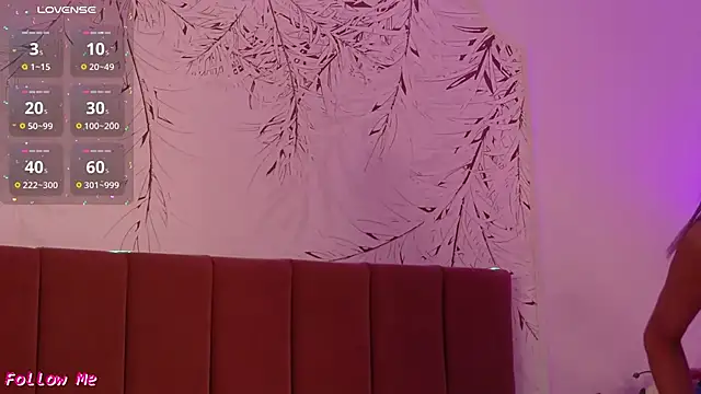 PinkySparks online show from March 6, 8:15 pm