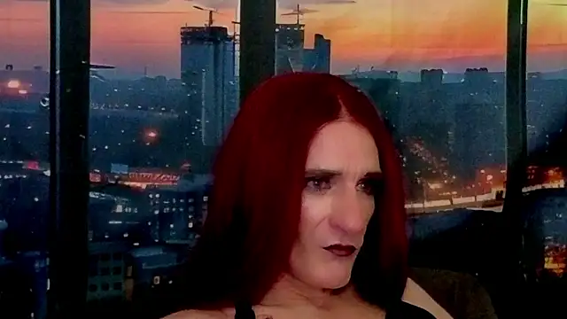 Snapshot of LuvNuk chatting on September 10, 9:31 am LuvNuk online show from September 10, 9:31 am