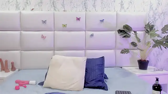 LYA SWEETX online show from June 5, 2:59 am