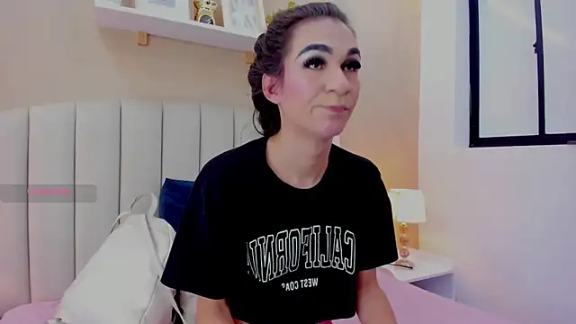 Mia thompson 19 online show from July 1, 7:46 pm