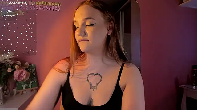 CarolineLovers online show from July 17, 8:01 pm