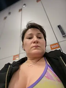 ZhenjaPoledance online show from February 9, 11:45 am