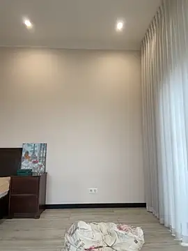 Hott Lolla online show from October 7, 8:08 am