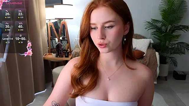 Snapshot of Meow_babe chatting on September 27, 12:01 pm Meow babe online show from September 27, 12:01 pm