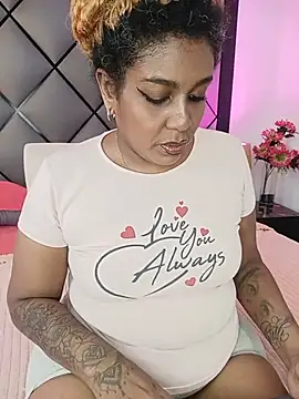 ELLA KELLY online show from June 30, 11:53 am