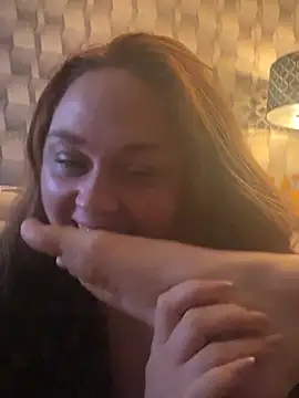 Curvyloveandhim online show from July 6, 10:23 pm
