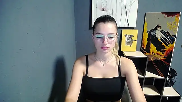 lady olivia  online show from July 14, 12:43 pm
