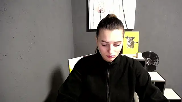 lady olivia  online show from December 2, 1:35 pm