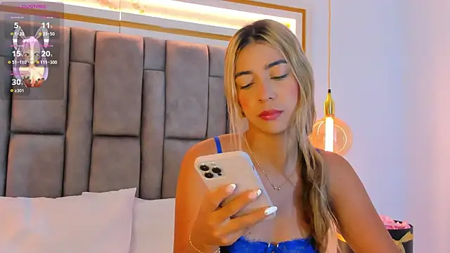 elianabrown online show from May 5, 9:45 am
