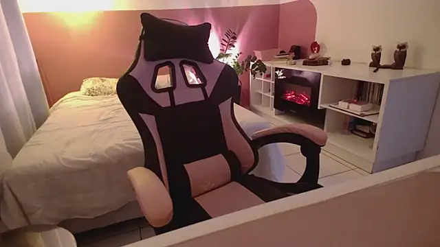 Anny Fetish online show from July 2, 5:46 am