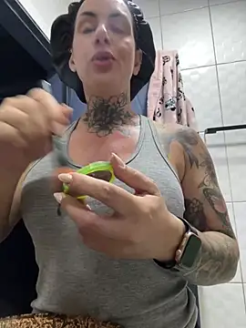 Anny Fetish online show from May 1, 6:16 am