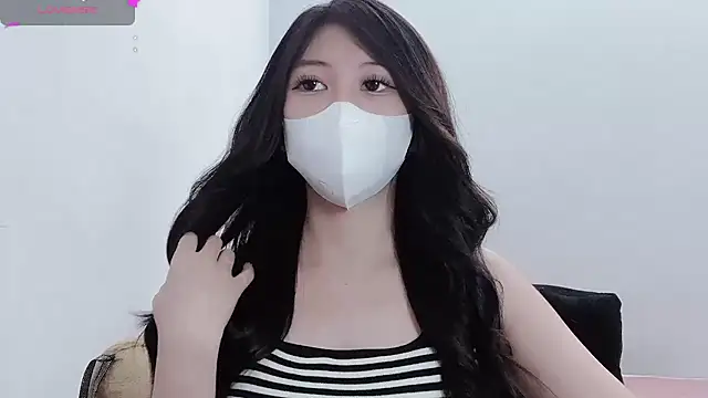 tanhxiu online show from October 8, 1:04 pm