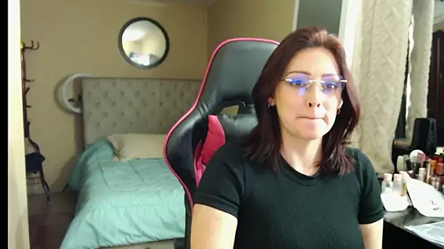 Carol Scottt online show from November 26, 11:17 pm