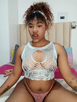 charmainexxx online show from November 27, 12:19 pm