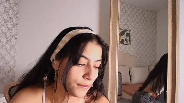 Susana Sanchez online show from June 12, 11:40 am