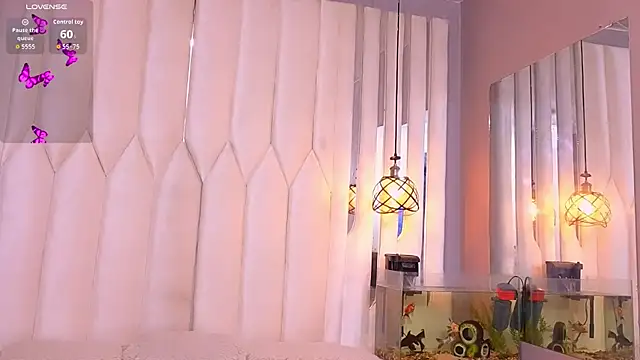 Megan Do Santos online show from July 29, 8:53 pm